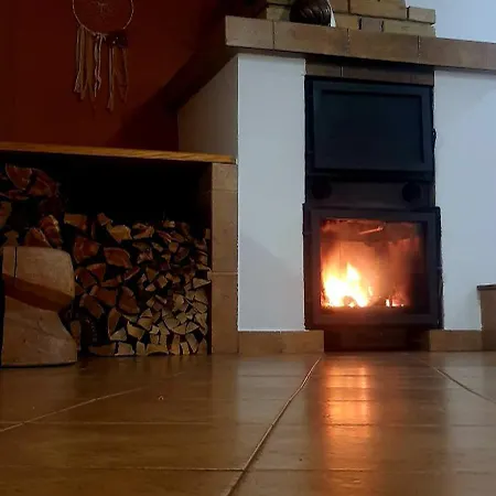 V Arnostove U Pecky Holiday home Pecka