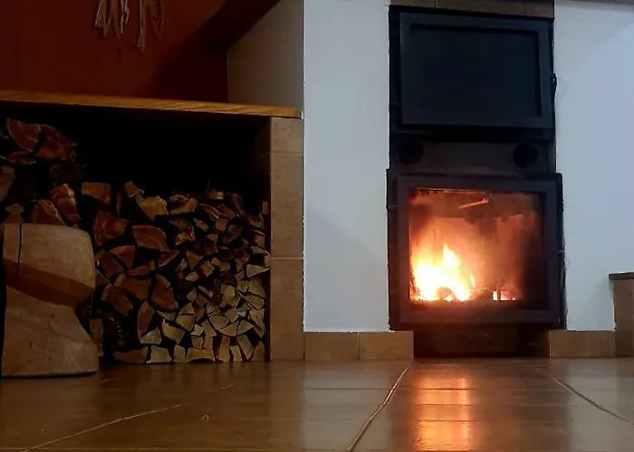 V Arnostove U Pecky Semesterbostad Pecka